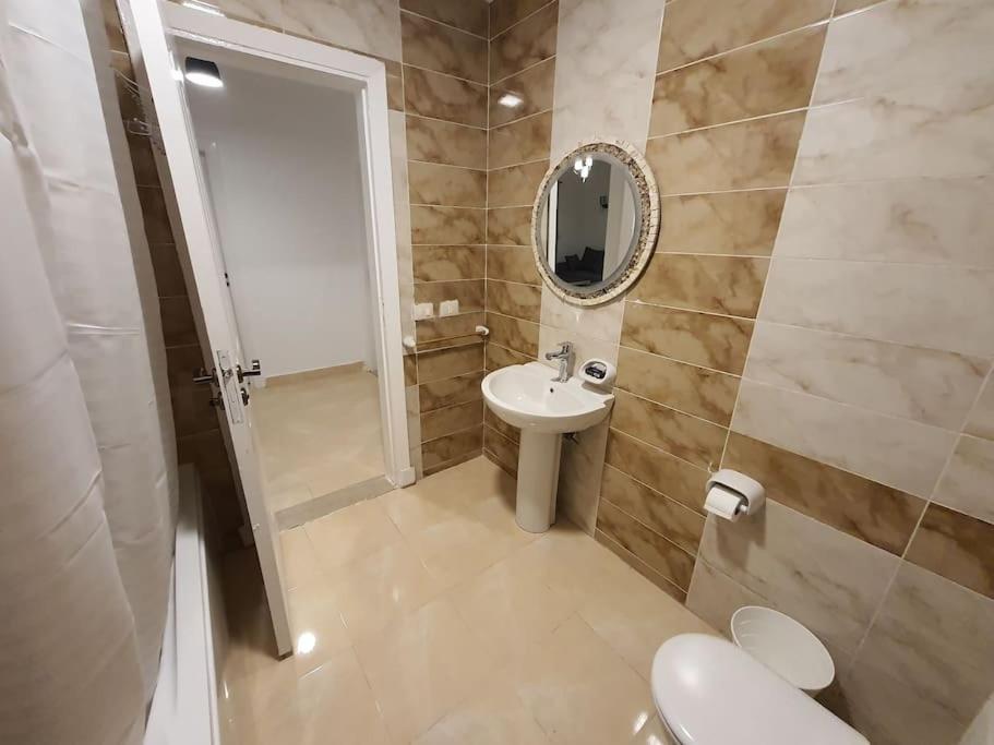 Apartment Stylish And Luxurious *